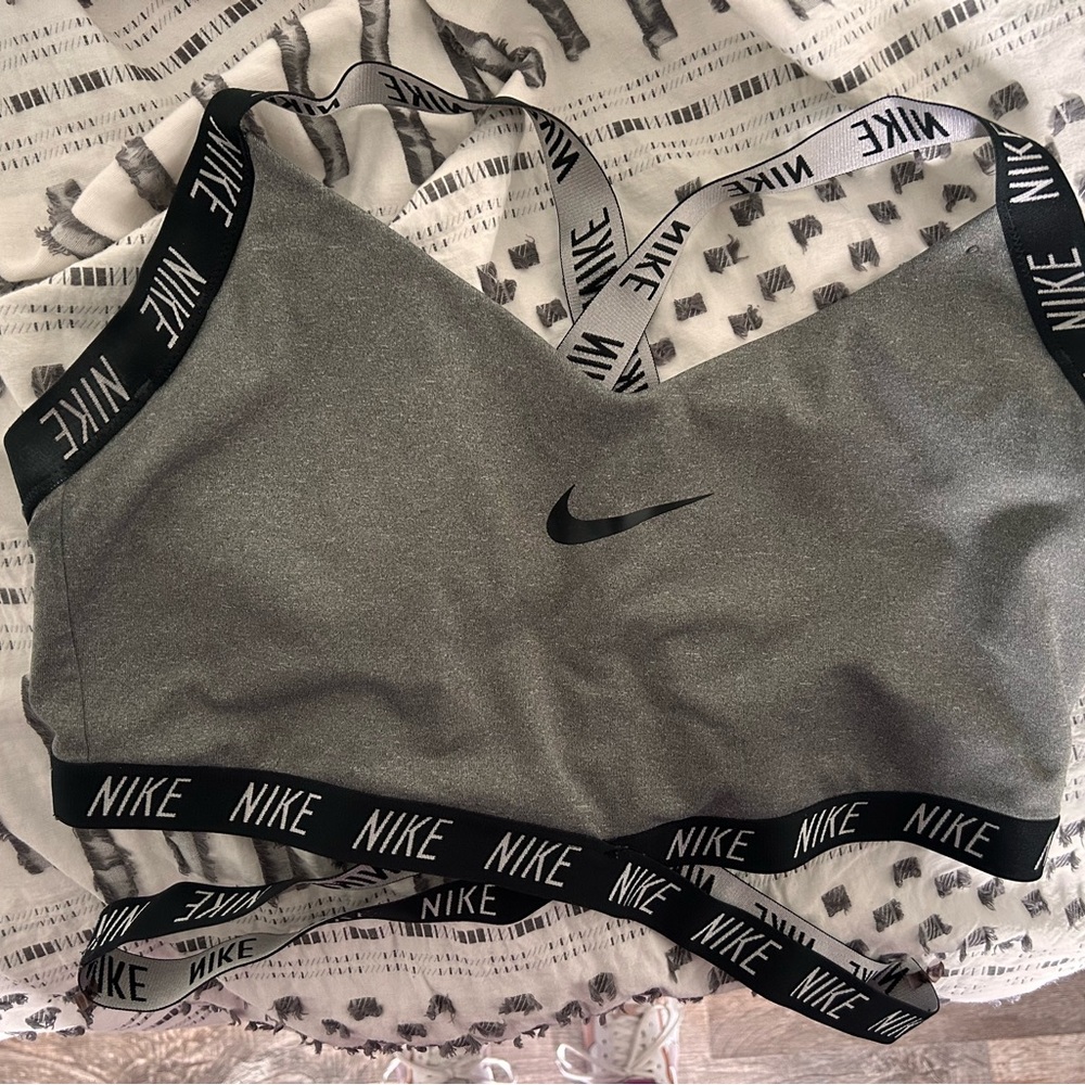 Nike Cross Back Bra